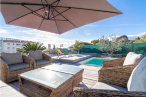 Spacious and Bright House with heated Pool